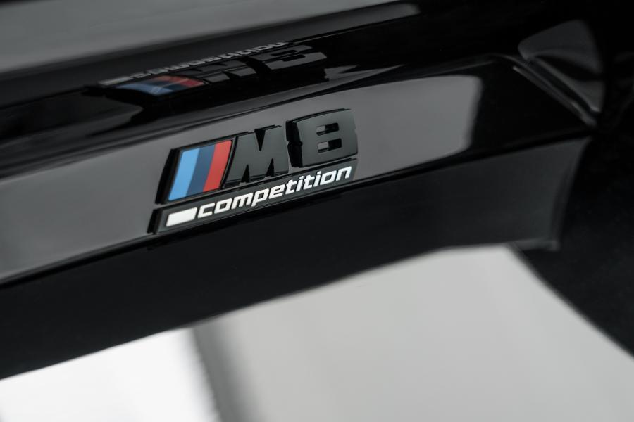 Логотип BMW M8 Competition Gran Coupe (F93) 2019 года  (WW) (фото 82 из 139)